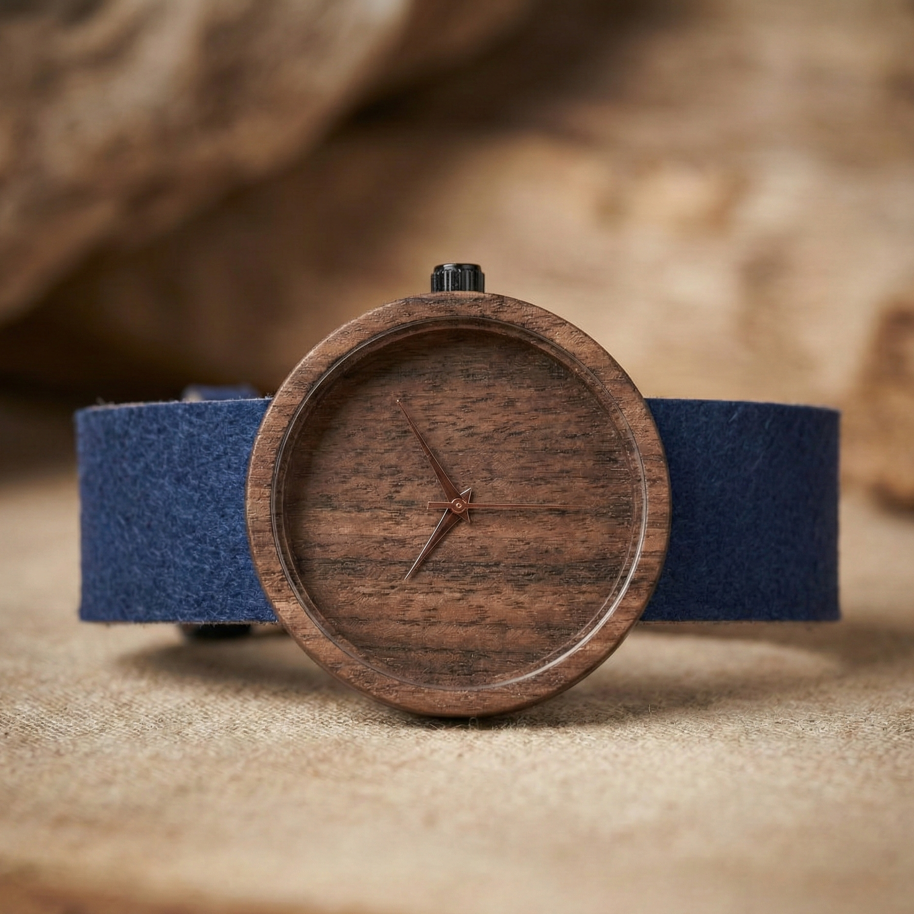 Sade ve minimal stili seven arkadaşınız için mükemmel bir seçim olan SVENN PURE KEOKE Kol Saati.