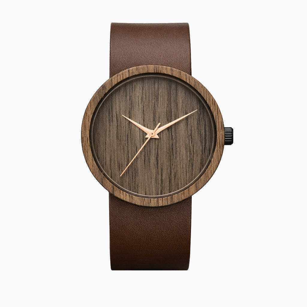 Svenn Minimalist Mocha modeli, koyu renk saat arayanlar için ceviz ağacı gövde ve koyu kahve kadranlı erkek kol saati.